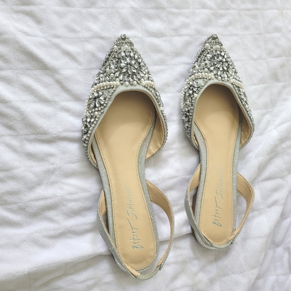 Betsey Johnson Women's Sb-Molly Ballet Flat, silver, size 5.5 - Picture 2 of 16